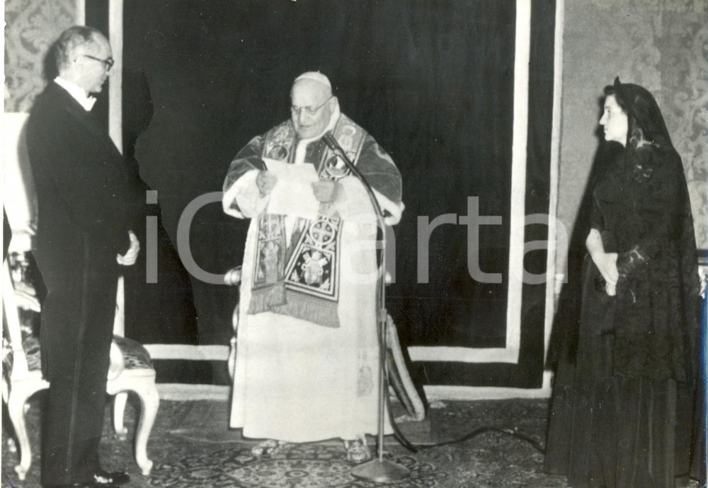 Fotografia d epoca originale 1960 VATICANO  Papa Giovanni XXIII riceve Arturo FRONDIZI Elena FAGGIONATO 1