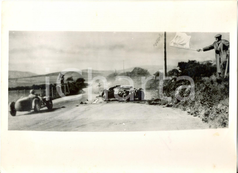 Fotografia d epoca originale 1953 ISLE OF MAN Disaster strikes in the British Empire Trophy FOTOMONTAGGIO 1