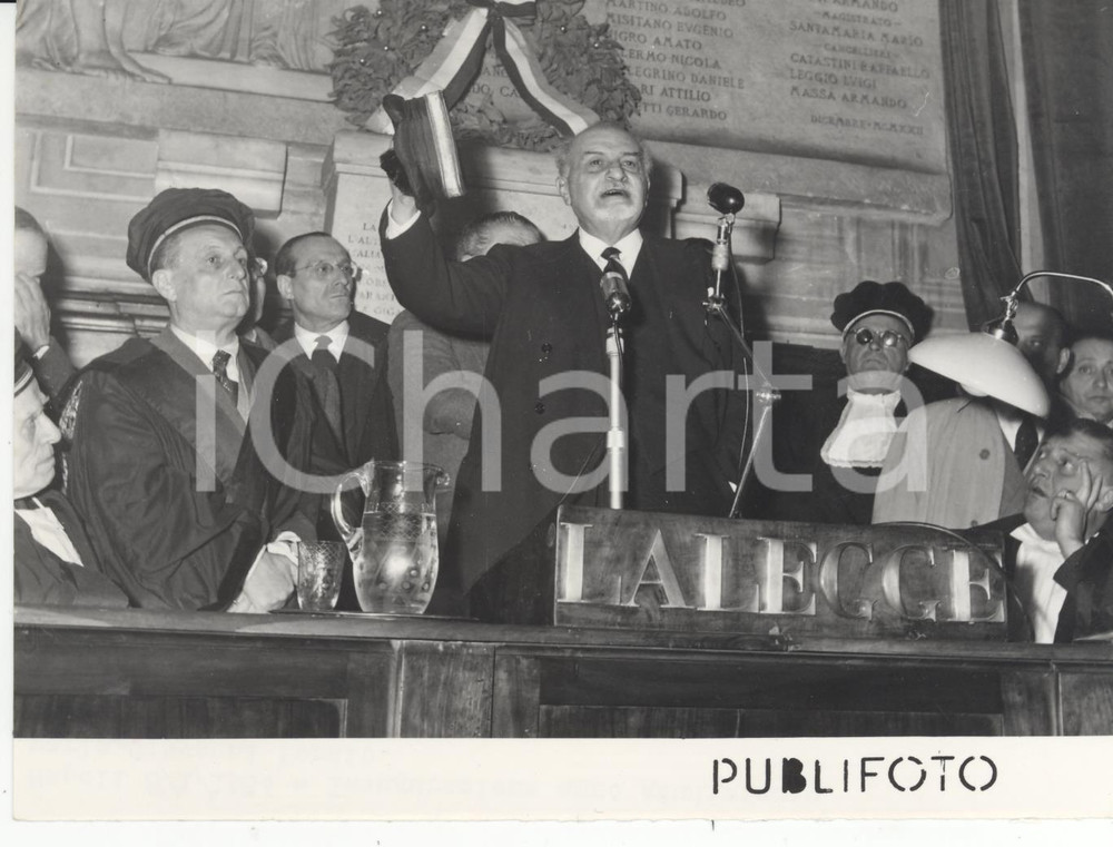 Fotografia d epoca originale 1954 NAPOLI  Inaugurazione anno giudiziario  Discorso di Giovanni PORZIO Foto 1
