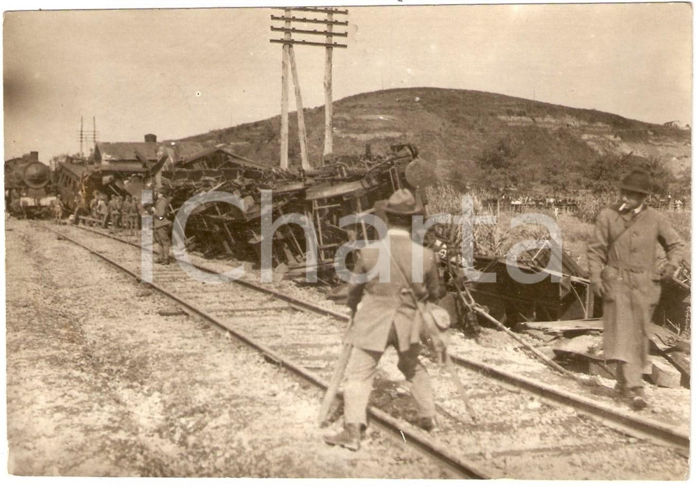 Fotografia d epoca originale 1921 ROMA Stazione MAGLIANA  Incidente ferroviario  Foto RARA 1 17x12 cm 1