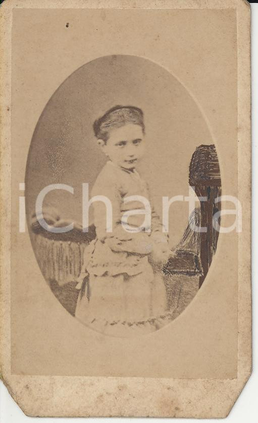 Fotografia d epoca originale 1870 ca AREA DI RAVENNA Ritratto di bambina in abito chiaro   Foto VINTAGE 1