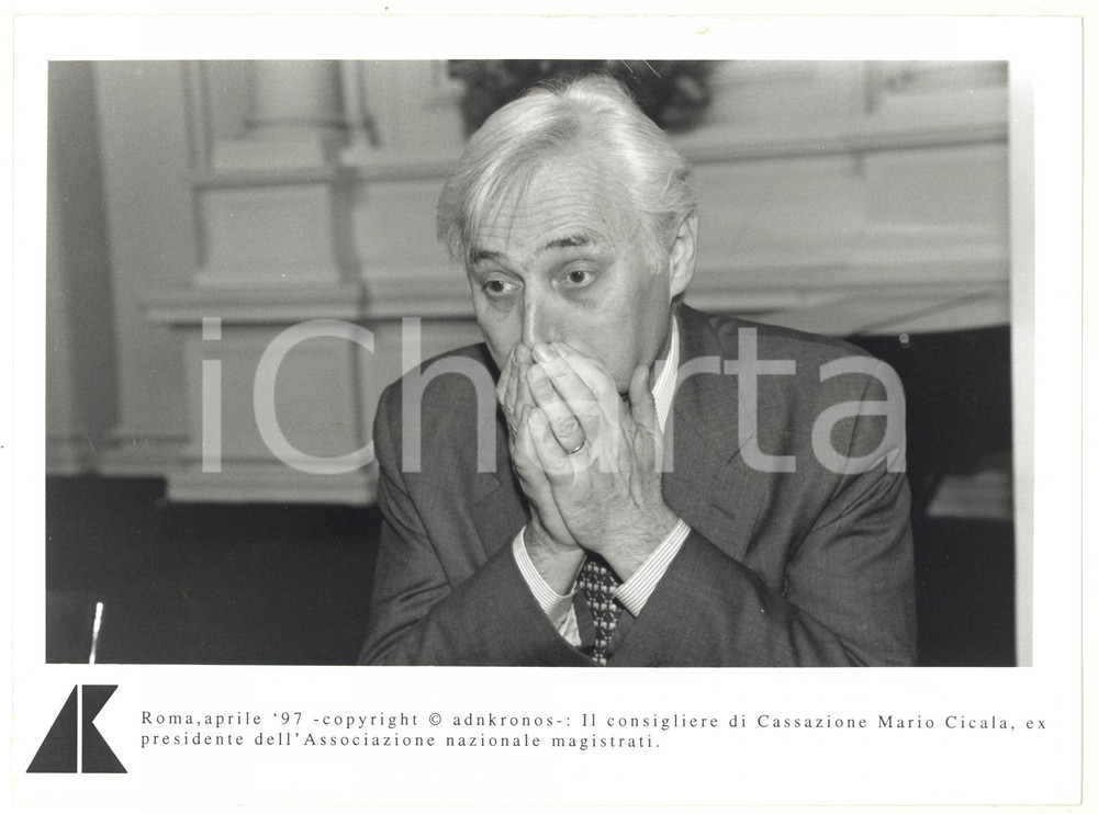 Fotografia d epoca originale 1997 ROMA Ritratto di Mario CICALA consigliere di Cassazione  Foto 24x17 cm 1