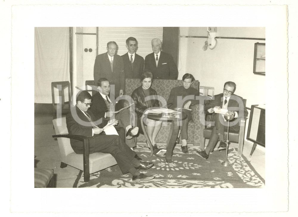 Fotografia d epoca originale 1965 BRAGA PORTUGAL Grande Premio de CanÃ§Ã£o Portuguesa  I giurati Foto 1