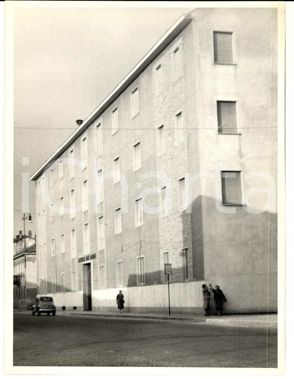 Fotografia d epoca originale 1949 VIGEVANO Istituto Don Orione  Veduta della facciata Fotografia 18x24 cm 1