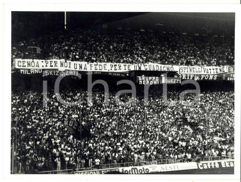 Fotografia d epoca originale 1994 GENOVA Genoa CALCIO  Striscioni degli ultras allo Stadio LUIGI FERRARIS 1