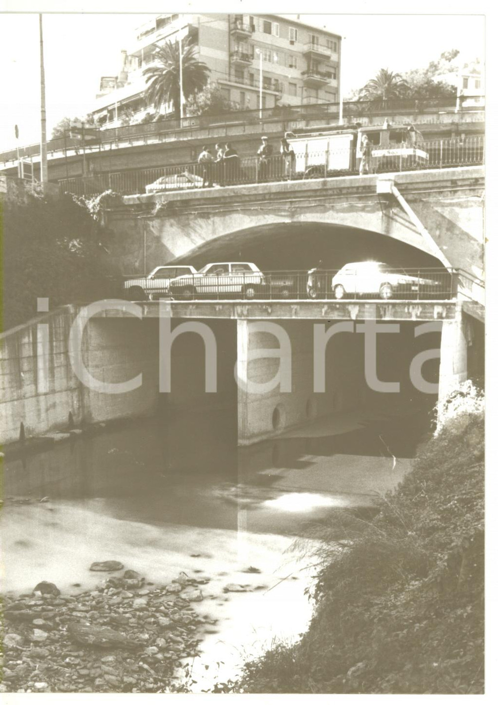 Fotografia d epoca originale 1994 GENOVA  NERVI Intervento dei pompieri per allagamenti Foto 13x18 cm 1