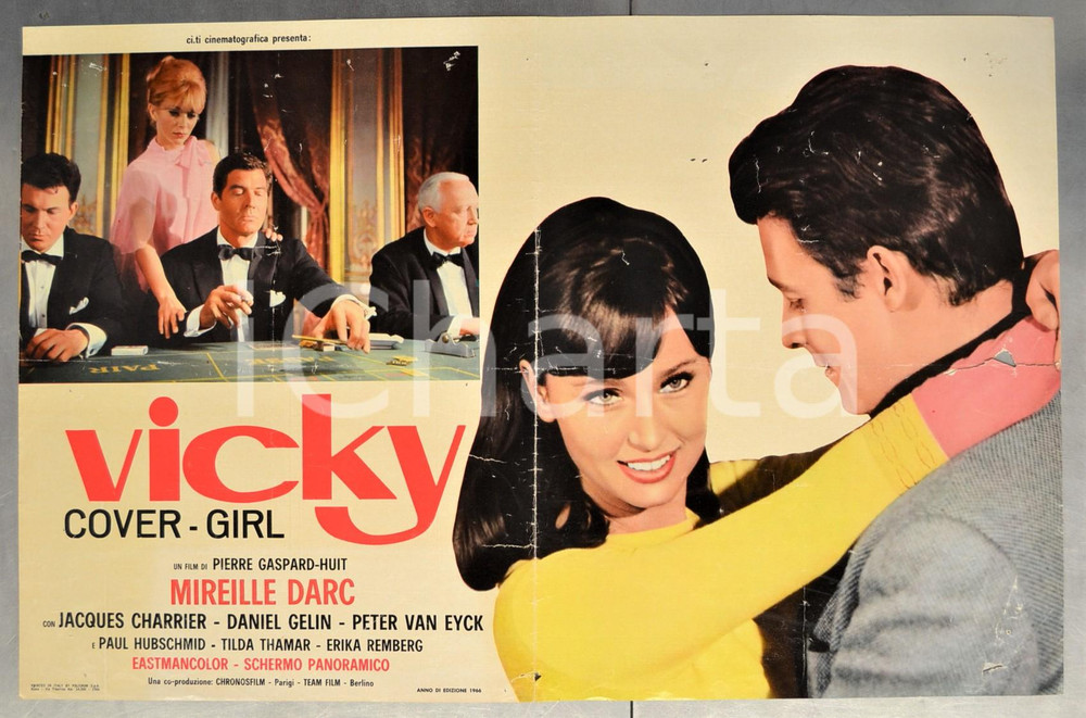 Materiale cinematografico d’epoca 1966 VICKY  COVER GIRL Mireille DARC Fotobusta 65x43 cm DANNEGGIATA 1