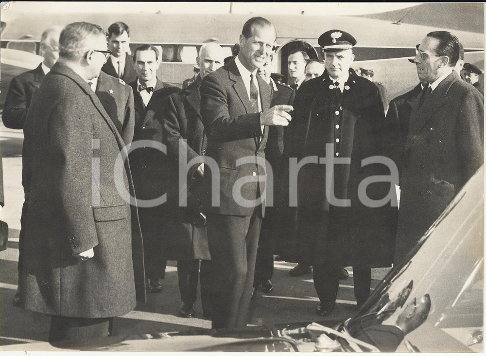 Fotografia d epoca originale 1959 TORINO Caselle  FILIPPO di Edimburgo accolto dalle autorità italiane Foto 1