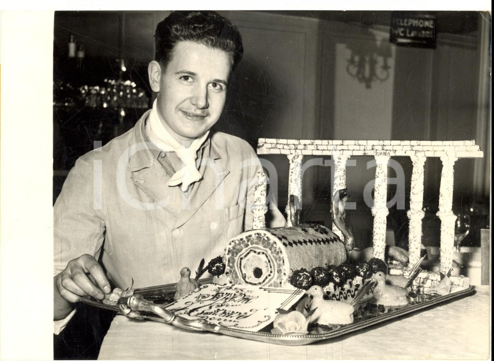 Fotografia d epoca originale 1958 PARIS Oscar de la Charcuterie  Le vainqueur GACON Photo 18x13 cm 1