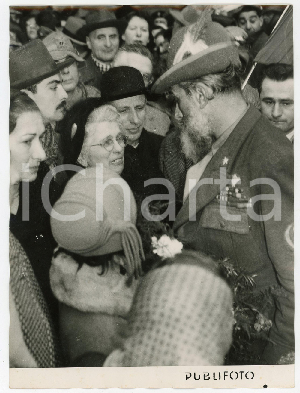 Fotografia d epoca originale 1954 UDINE Franco MAGNANI generale degli Alpini di ritorno dalla Russia Foto 1
