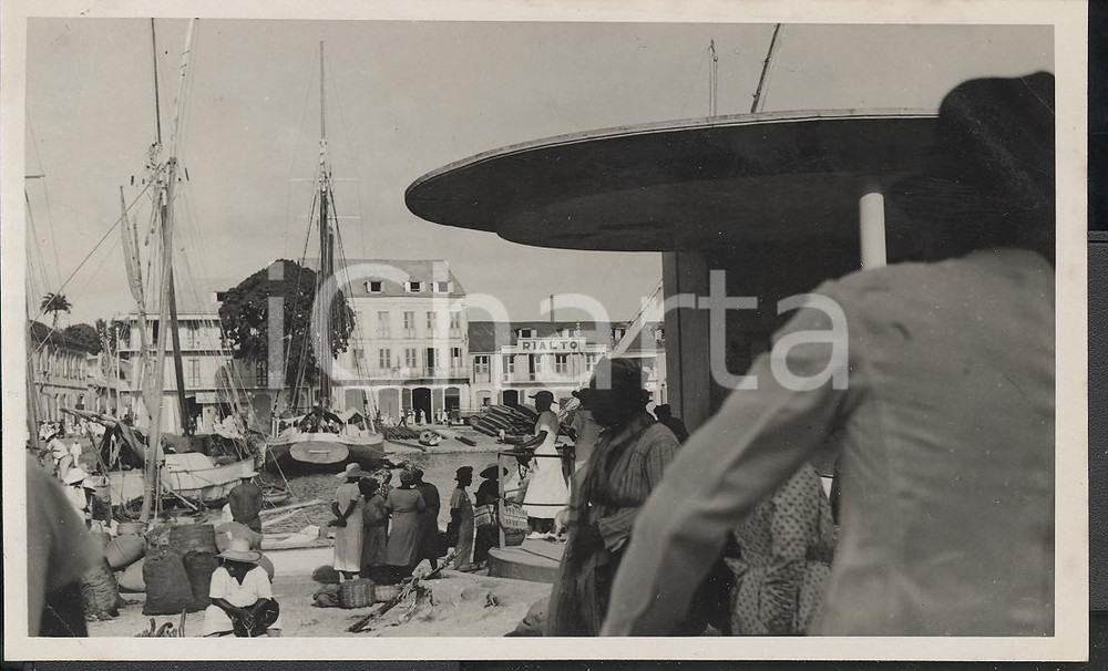 Fotografia d epoca originale 1937 POINTE A PITRE  GUADALUPA  Il mercato REAL PHOTO cm 13,5 x 8,5 1
