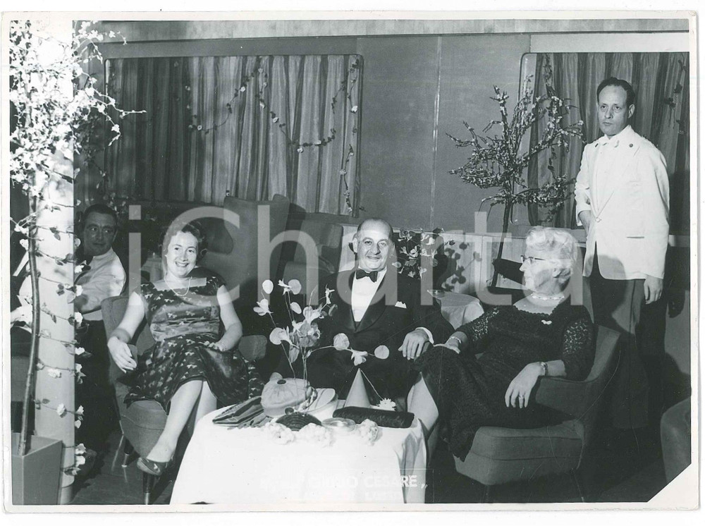 Fotografia d epoca originale 1950 ca ITALIA  M/N GIULIO CESARE Classe di lusso  Salotto 2 Foto 18x13 cm 1