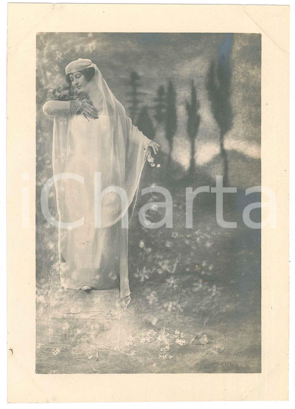 Fotografia d epoca originale 1920 ca ITALIA  TEATRO Attrice con velo  Foto BETTINI LIVORNO 1