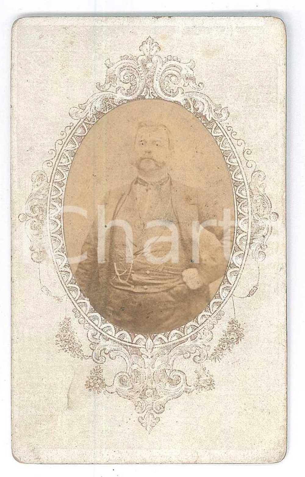 Fotografia d epoca originale 1870 ca COSTUME  ITALIA Ritratto maschile con medaglione  Fotografia CDV 1
