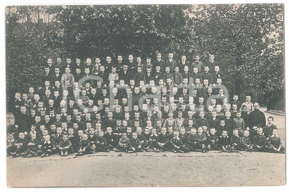 Fotografia d epoca originale 1915 ca BLEYERHEIDE NL KnabelPensionat St. Maria von den Engeln  Children 1