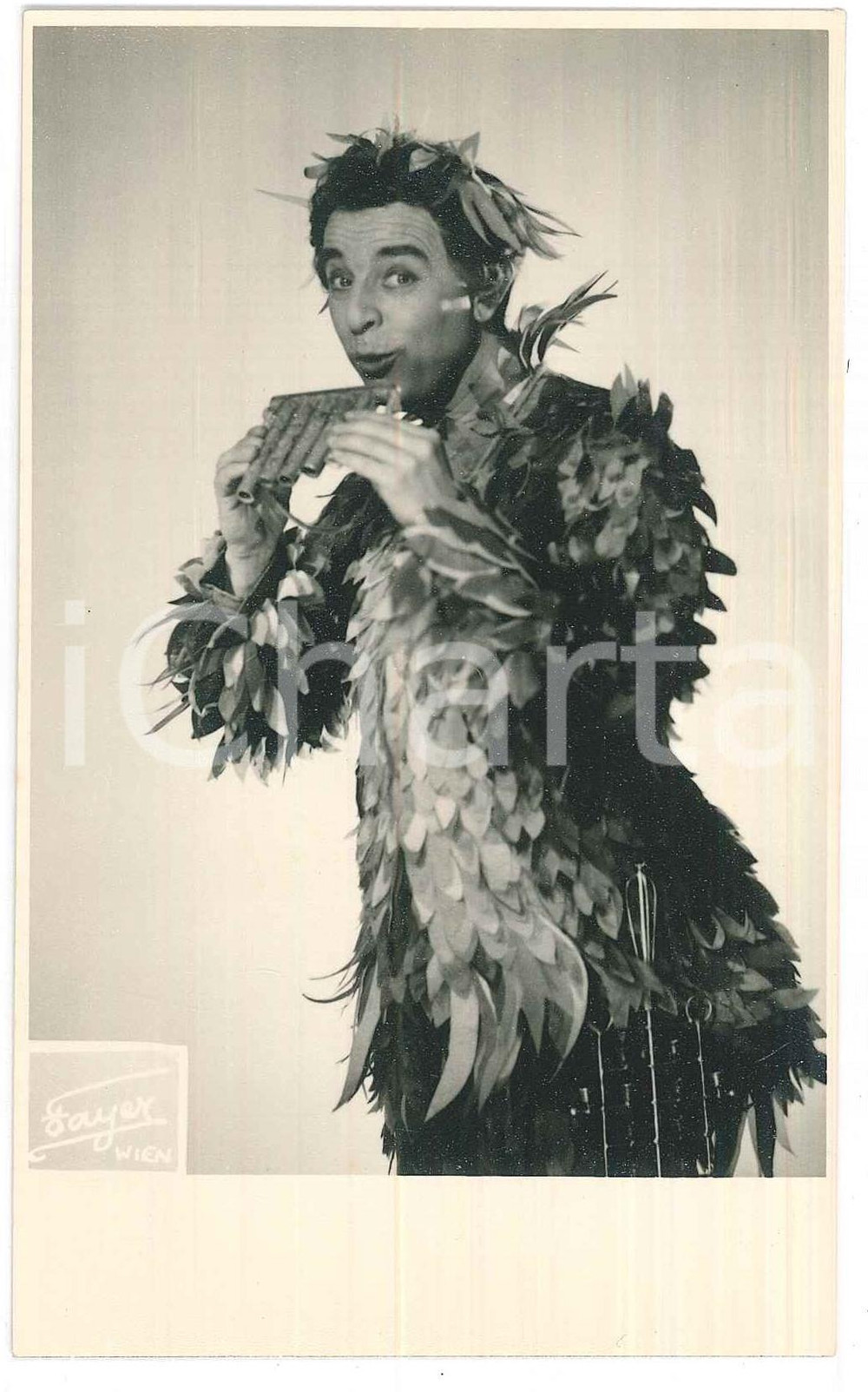 Fotografia d epoca originale 1950 ca AUSTRIA  Musicista in costume da dio Pan  Ritratto Foto 9x14 cm 1