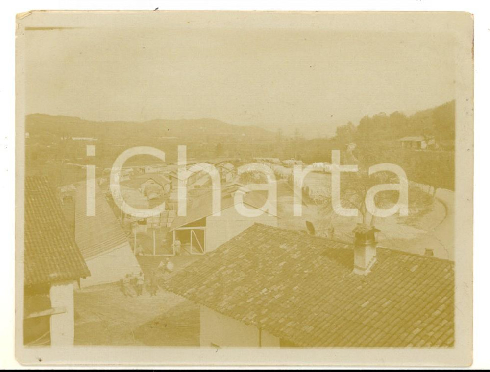 Fotografia d epoca originale 1918 WW1 ZONA DI GUERRA Veduta di un accampamento italiano Foto 12x9 cm 1