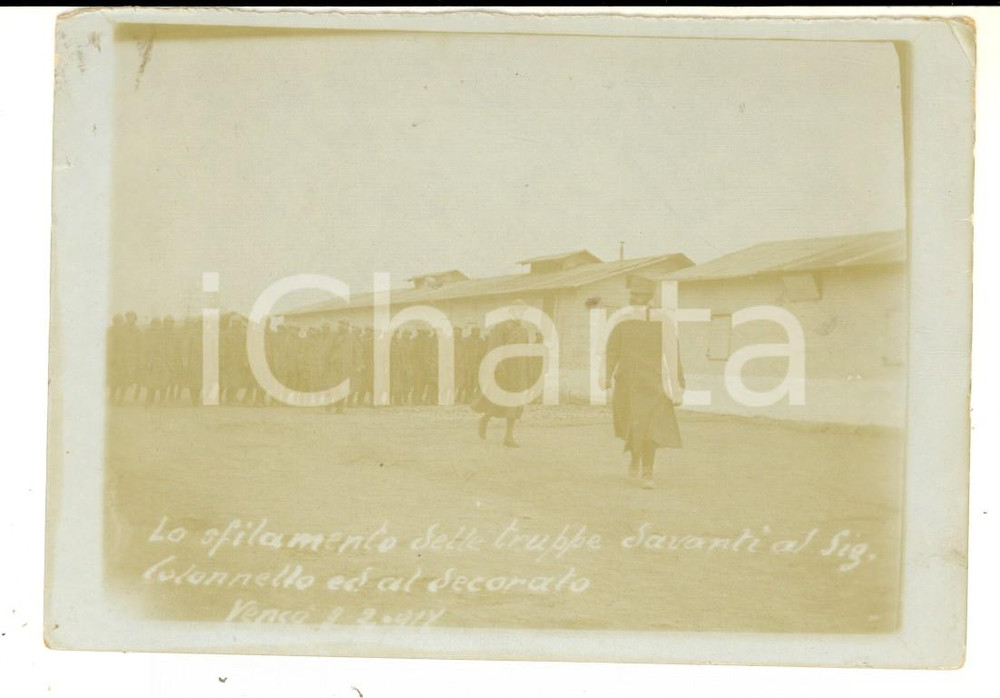 Fotografia d epoca originale 1918 WW1 VENCO  Sfilata delle truppe davanti al colonnello  Foto 12x9 cm 1