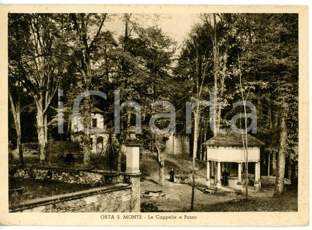 Cartolina originale da collezione 1946 ORTA SAN GIULIO Sacro Monte di Orta  Frati francescani al pozzo Cartolina 1