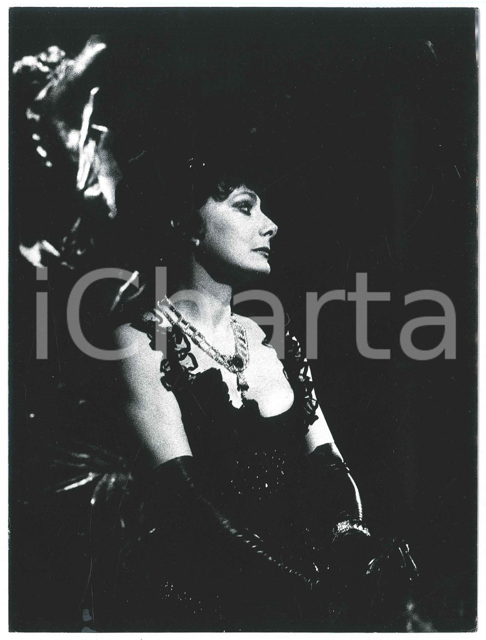 Fotografia d epoca originale 1976 TEATRO Rossella FALK La signora delle camelie  Ritratto Foto 18x24 cm 1