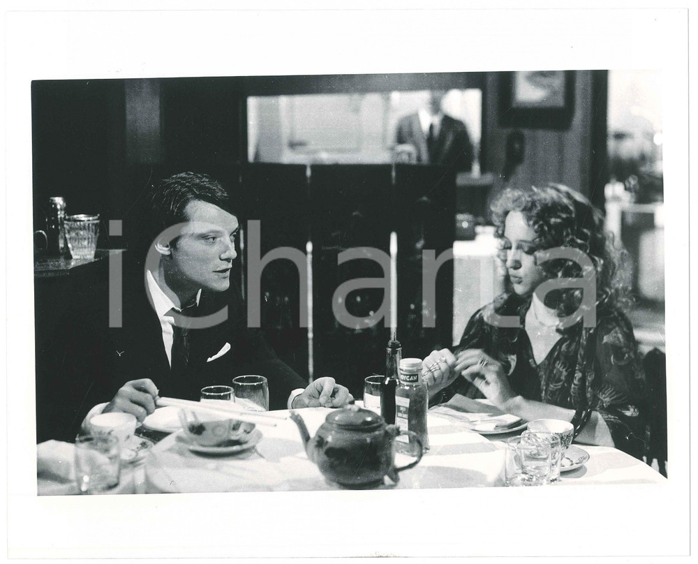 Materiale cinematografico d’epoca 1987 CINEMA  LO SCIALO Massimo RANIERI Eleonora GIORGI Foto 25x20 1