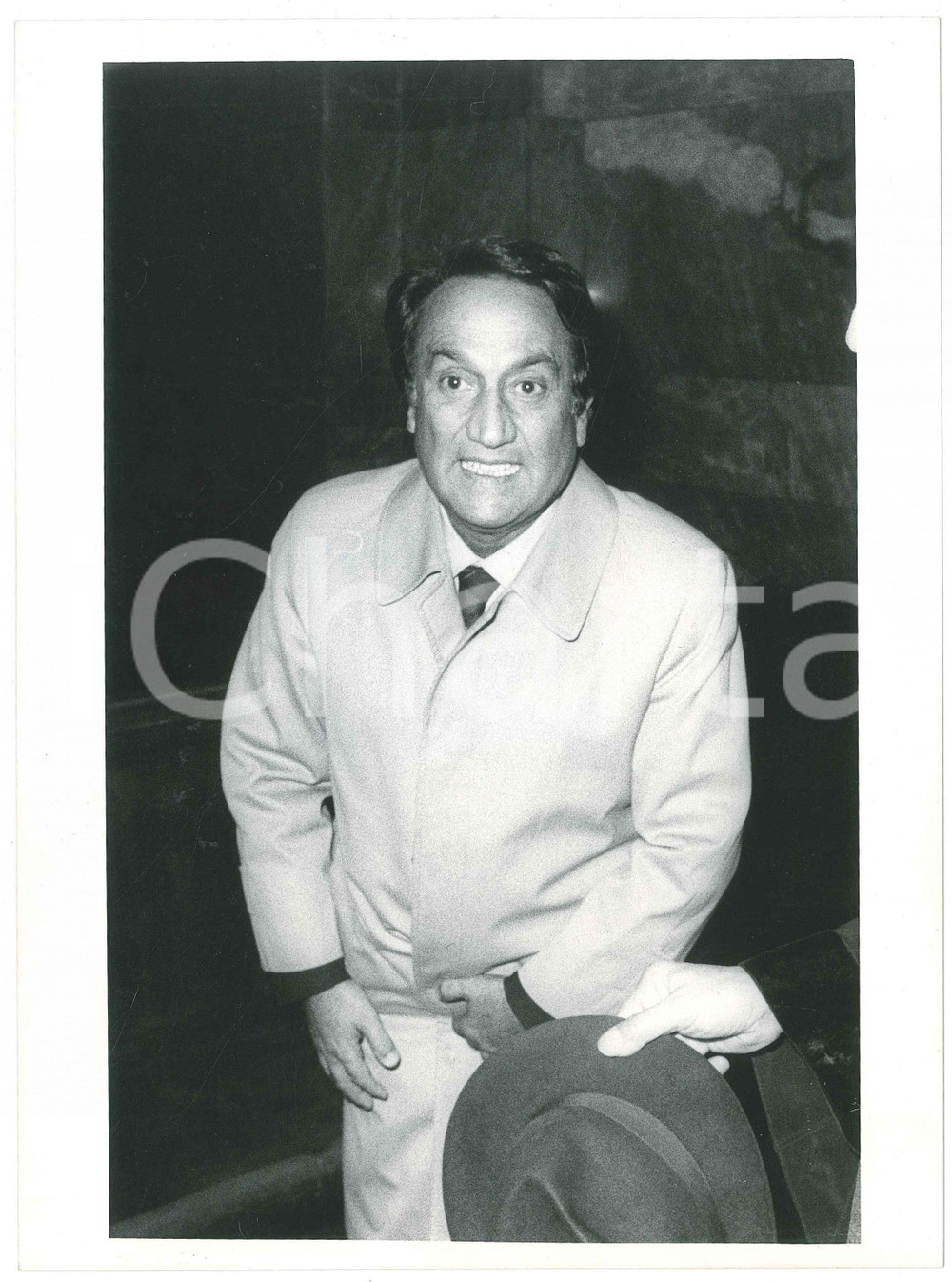Materiale cinematografico d’epoca 1986 ITALIA  COSTUME Emilio FEDE Ritratto del giornalista  Foto 18x24 cm 1