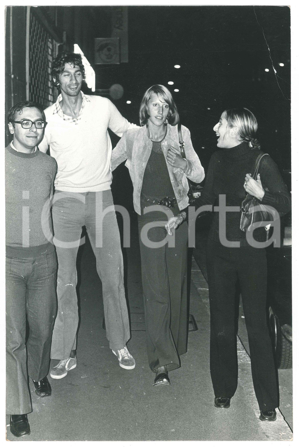 Fotografia d epoca originale 1975 ca COSTUME ITALIA  BASKET  Renzo BARIVIERA Mabel BOCCHI 3 Foto 20x31 1
