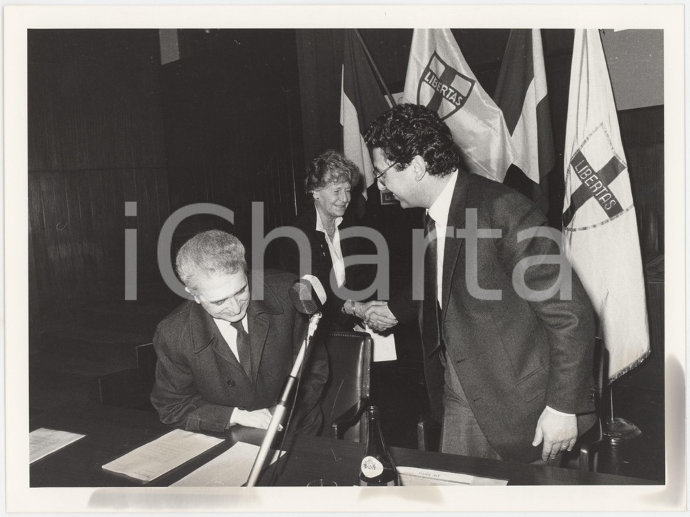 Fotografia d epoca originale 1985 ca MILANO DC  Roberto MAZZOTTA Mila SCHON Vittorino COLOMBO Foto 1