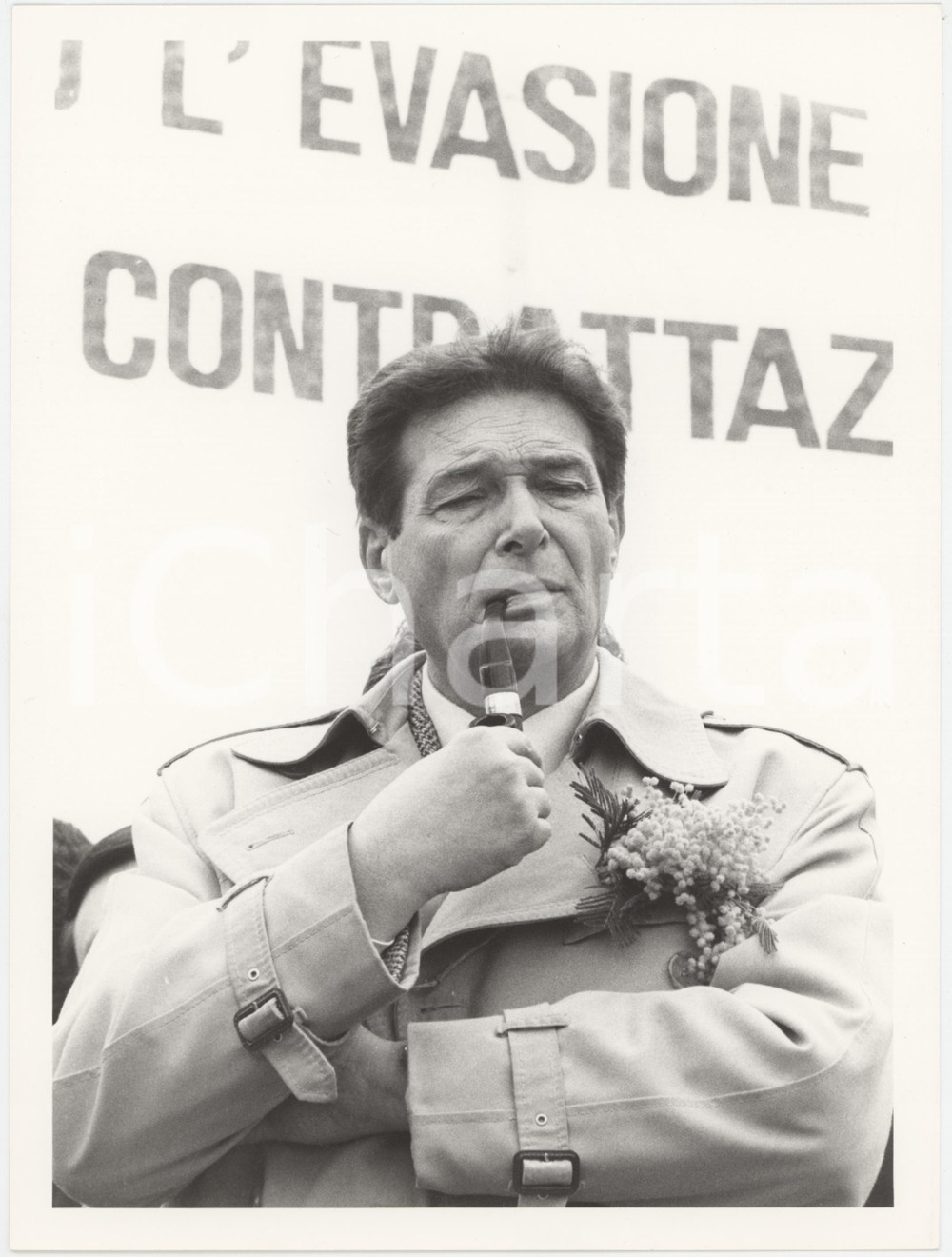 Fotografia d epoca originale 1985 MILANO  PSI Luciano LAMA durante comizio  Foto 17x24 cm 11 1