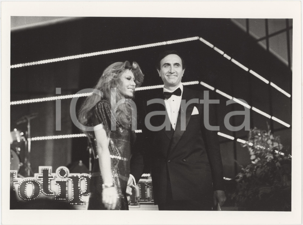 Fotografia d epoca originale 1984 FESTIVAL DI SANREMO Alida CHELLI Pippo BAUDO Foto 24x18 cm 1