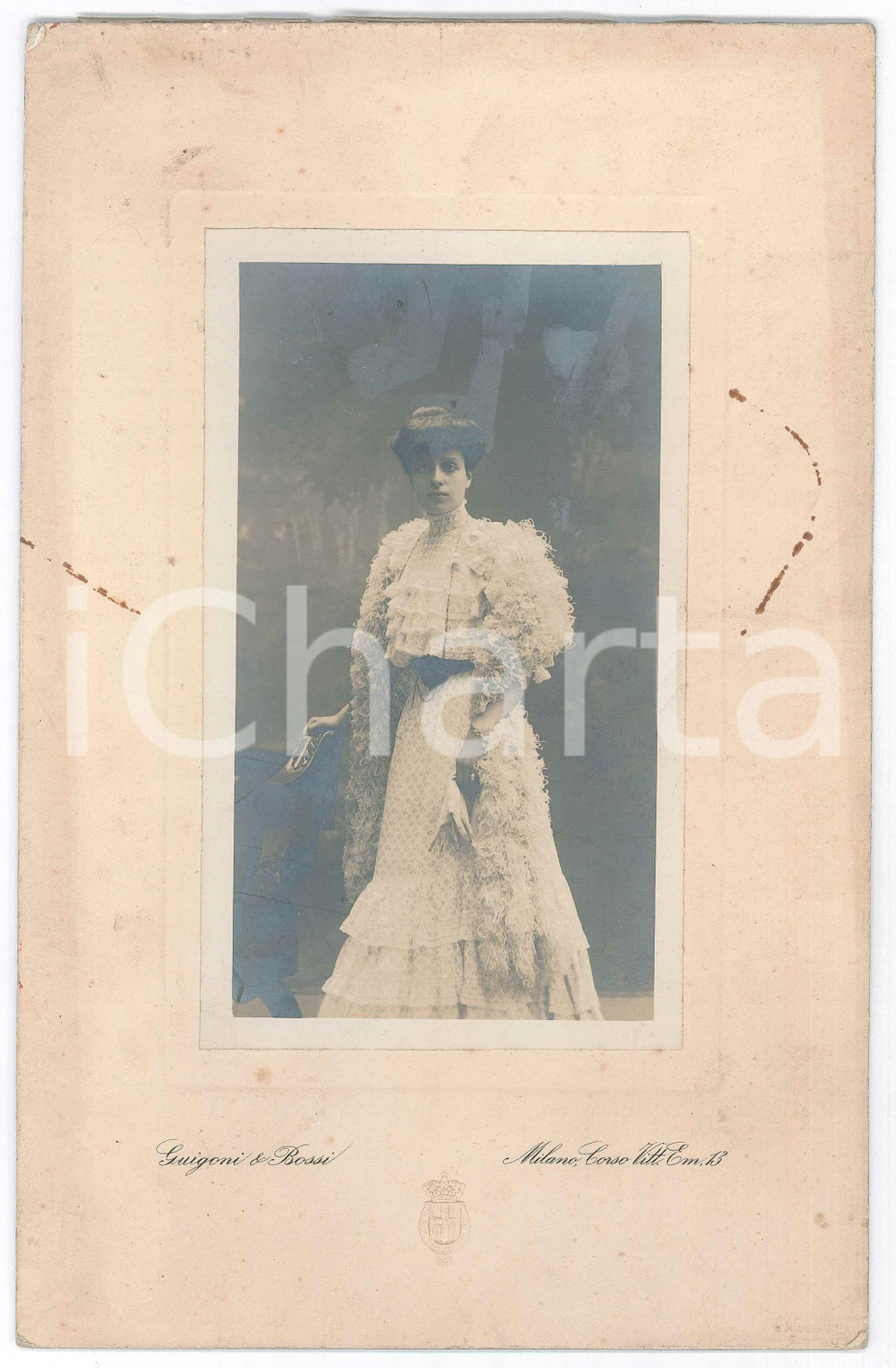 Fotografia d epoca originale 1910 ca MILANO Nobildonna con stola in pelliccia  Foto GUIGONI & BOSSI 17x26 cm 1