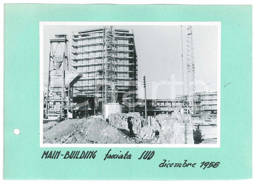 Fotografia d epoca originale Dicembre 1958 GINEVRA Costruzione del CERN  Main building  Facciata sud  Foto 1