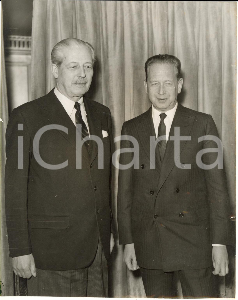Fotografia d epoca originale 1958 LONDON United Nations Association  Dag HAMMARSKJOLD and Harold MACMILLAN 1