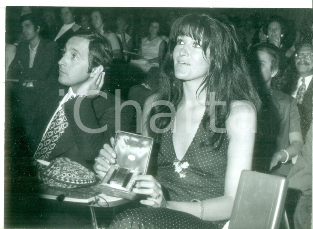 Fotografia d epoca originale 1971 VICENZA Stelvio CIPRIANI e Francesca COLUZZI vincitori del Nastro d Argento 1