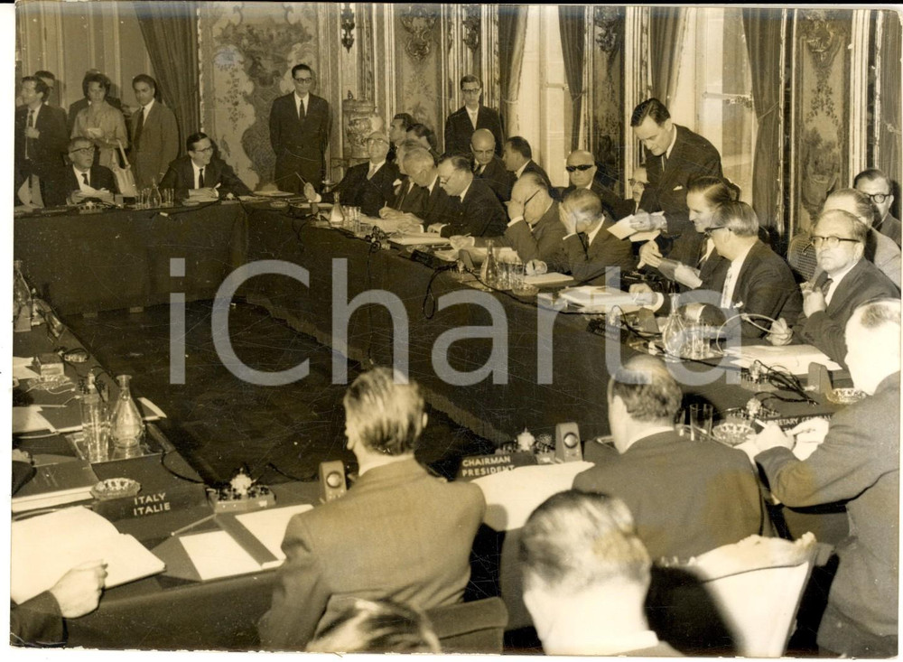 Fotografia d epoca originale 1961 PARIS Ambassade Italie  Conseil de l Union de l Europe Occidentale  Photo 1