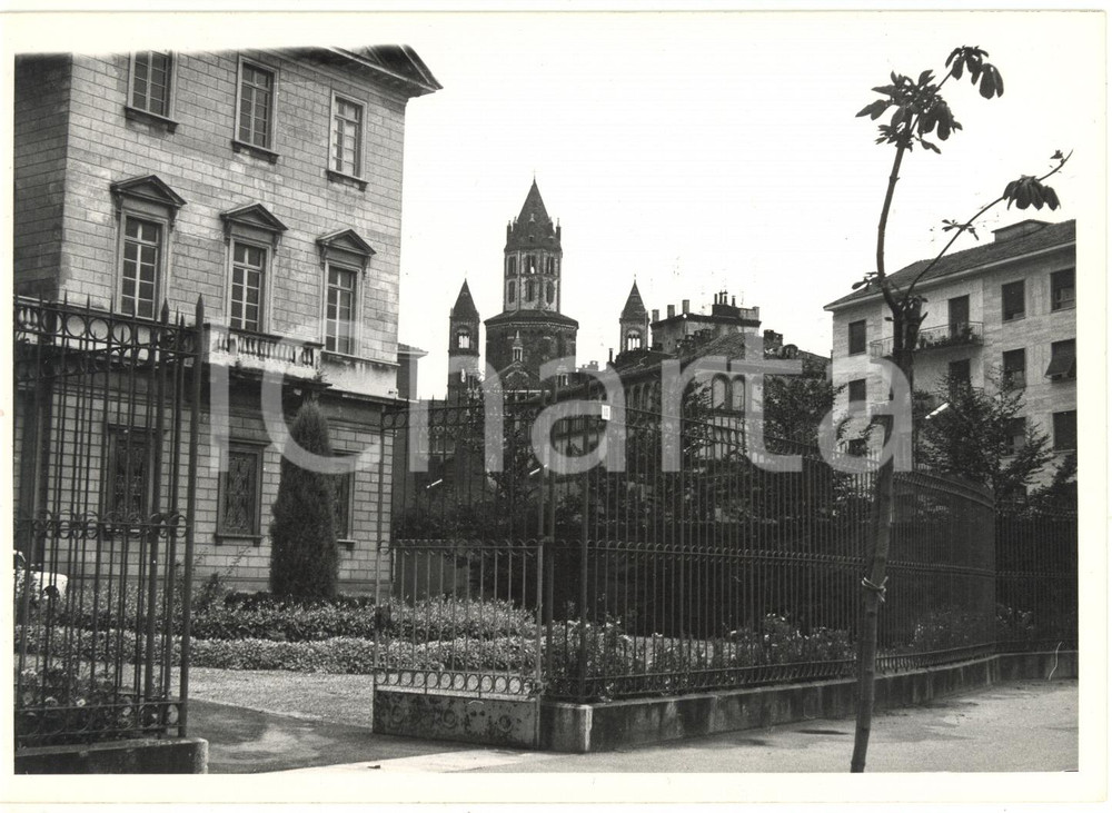 1972 VERCELLI Piazza Sant'Eusebio - Scorcio del campanile di Sant'Andrea *Foto