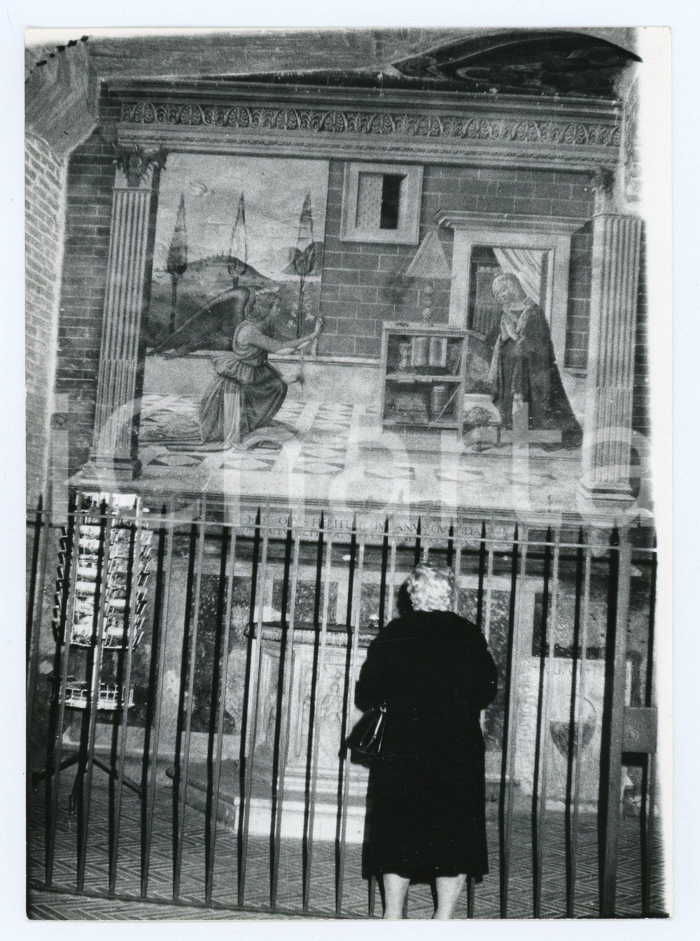 1979 SAN GIMIGNANO Battistero della Collegiata di Santa Maria Assunta - Foto Fotografia d'epoca con didascalia al verso.  FAIR/discreto Lievi smussature agli angoli Formato: 13x17 cm originale e autentica 1