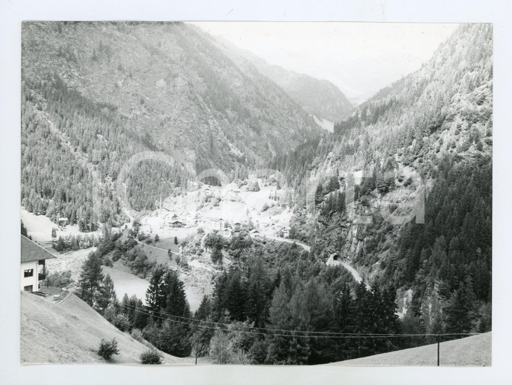 Fotografia d epoca originale 1988 CORVARA IN PASSIRIA Veduta verso Passo del Rombo VAL PASSIRIA Foto 17x13 cm 1