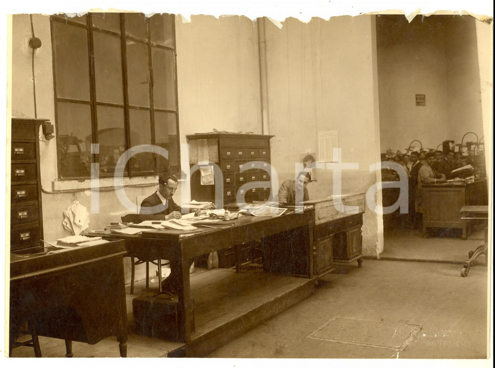 Fotografia d epoca originale 1940 ca MILANO Casa Editrice MONDADORI  Impiegati al lavoro Foto BADODI RARA 1