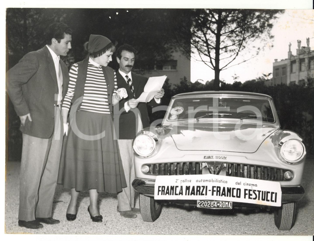 Fotografia d epoca originale 1955 ROMA II Rally del Cinema  Franca MARZI e Franco FESTUCCI su FIAT 1100 TV 1
