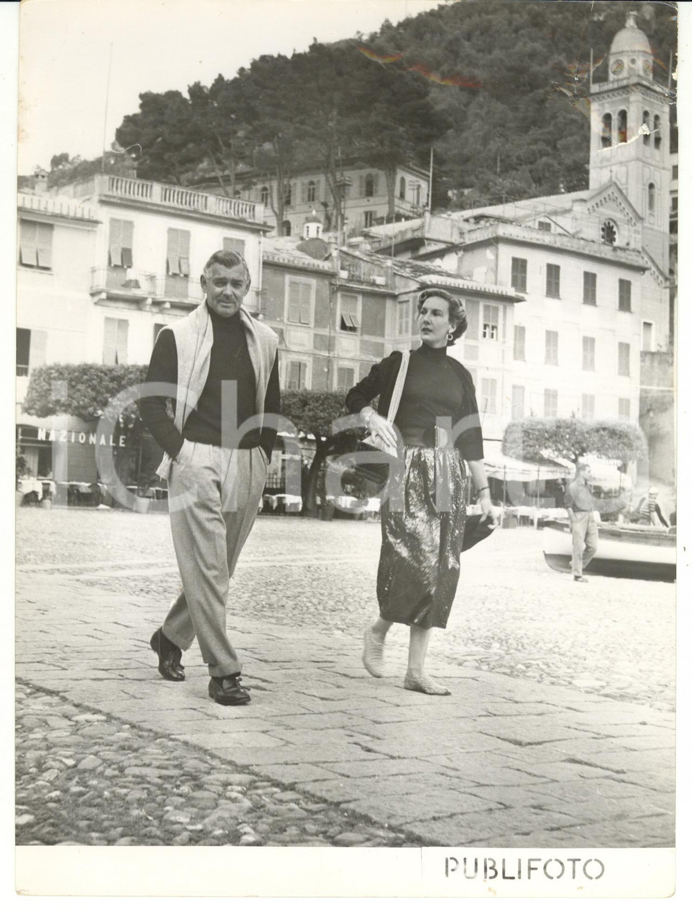 Fotografia d epoca originale 1953 PORTOFINO Clark GABLE con la futura moglie Kay SPRECKLES Foto DANNEGGIATA 1