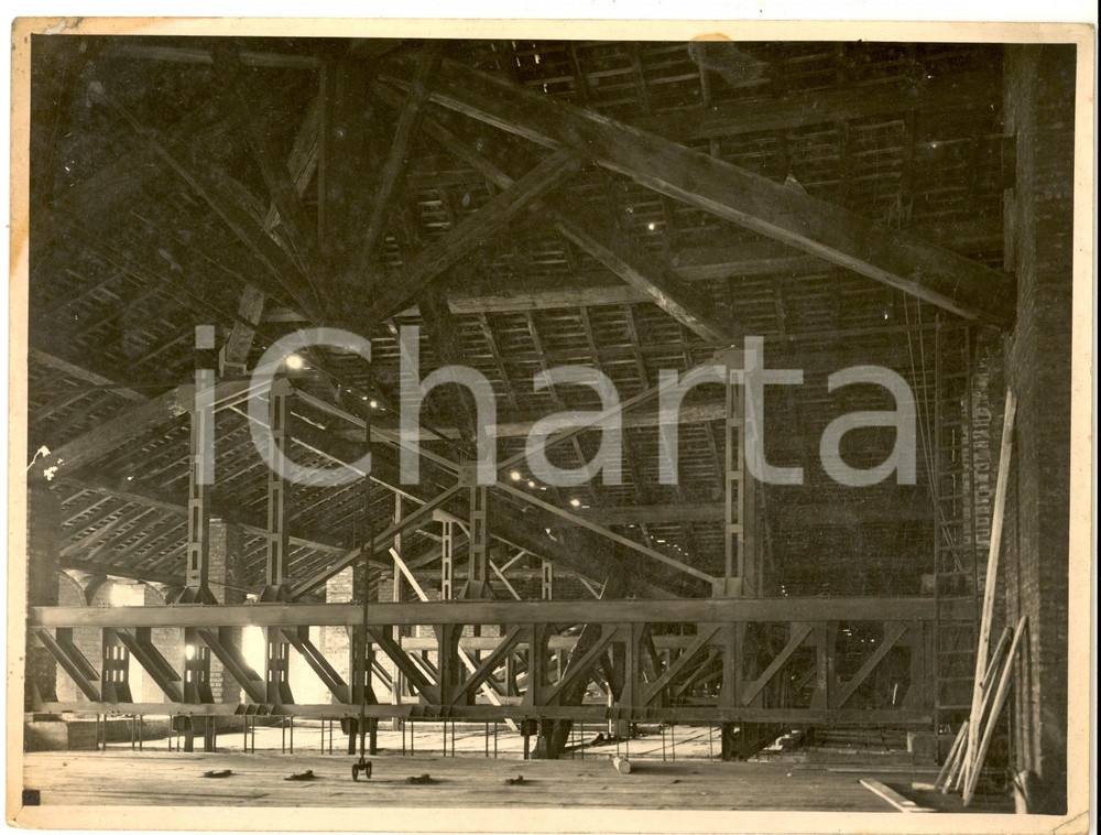 1955 ca MILANO Castello Sforzesco - Restauro BBPR - Sottotetto di torre quadrata