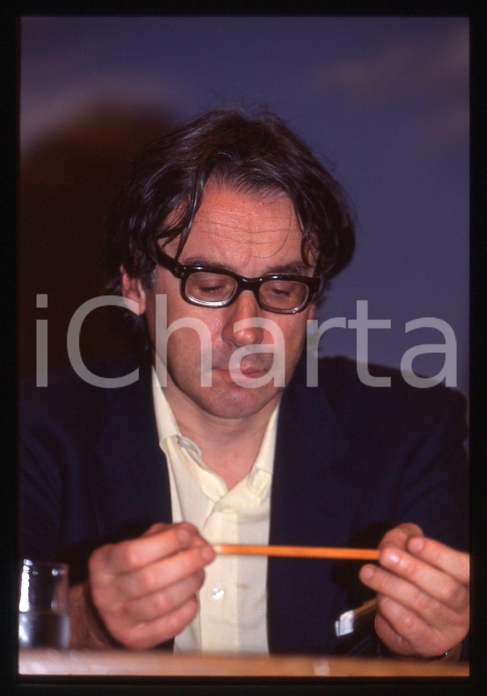 35mm vintage slide* 1985 ca ITALIA Giulio GIORELLO durante una conferenza (8)