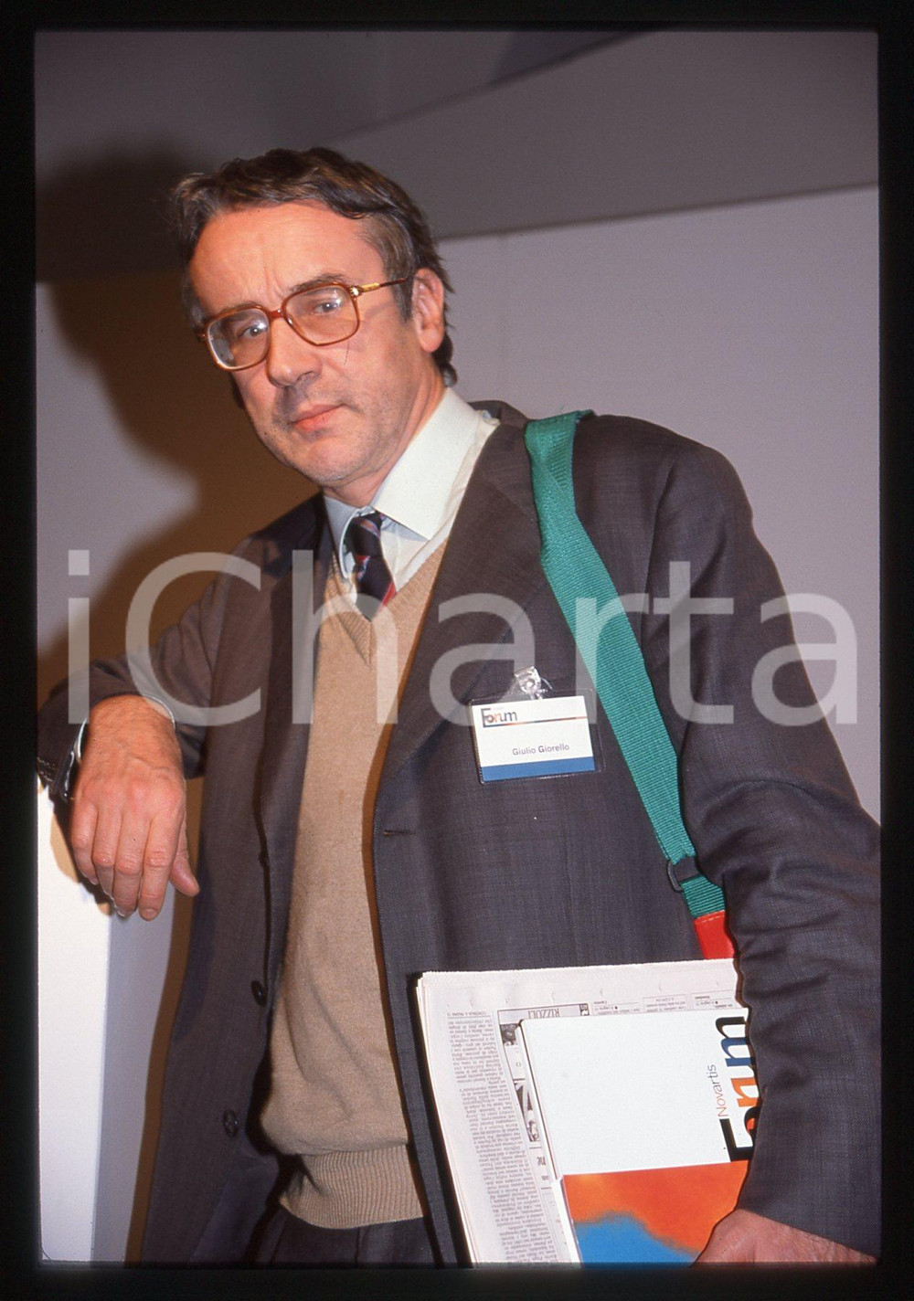 35mm vintage slide* 1998 MILANO Giulio GIORELLO Il filosofo al Forum NOVARTIS 1