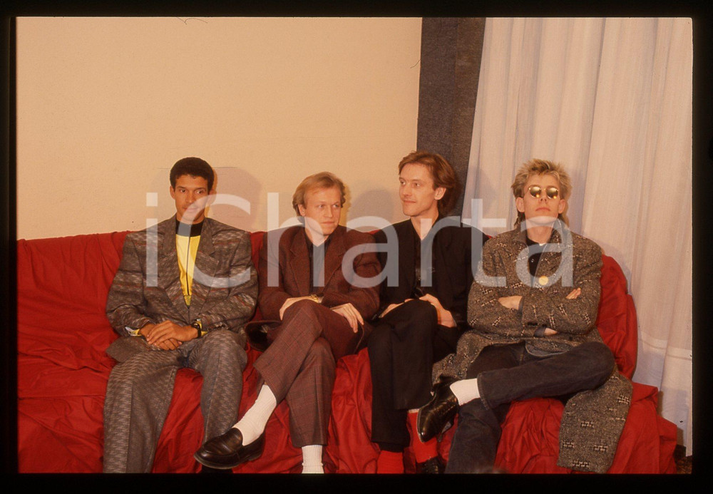 35mm vintage slide* 1987 FESTIVAL DI SANREMO LEVEL 42 Ritratto nel backstage 15