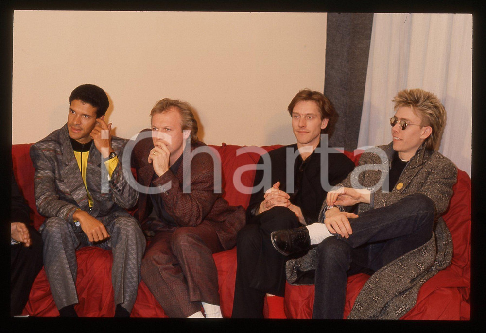 35mm vintage slide* 1987 FESTIVAL DI SANREMO LEVEL 42 Ritratto nel backstage 17