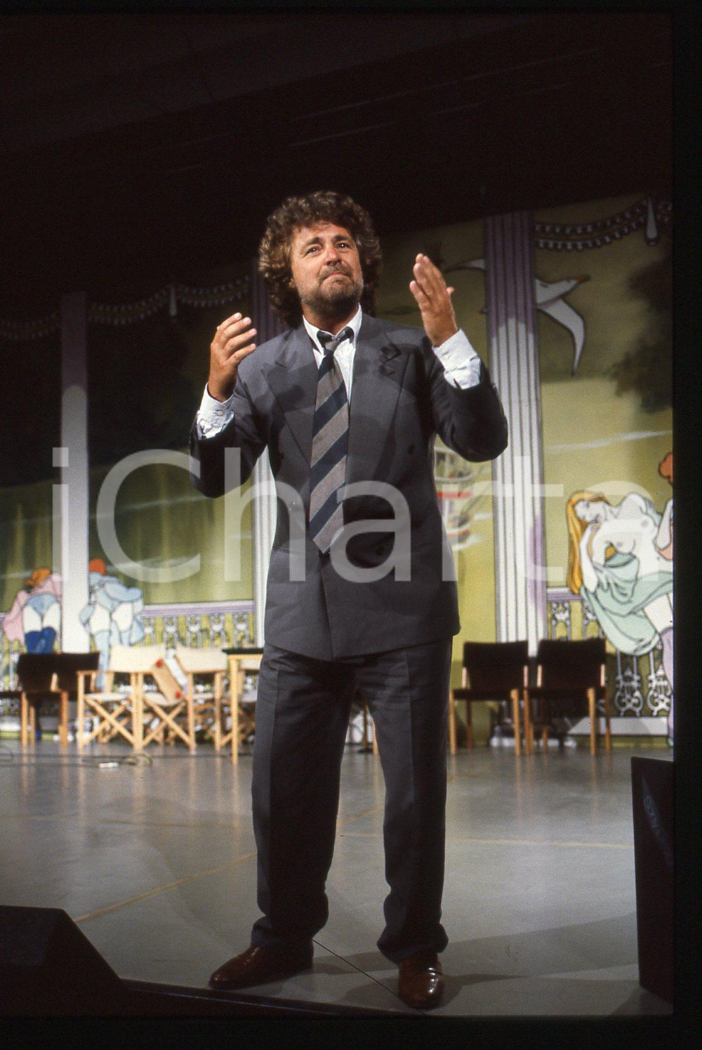 35mm vintage slide* 1992 TEATRO - SATIRA Beppe GRILLO in scena (8)