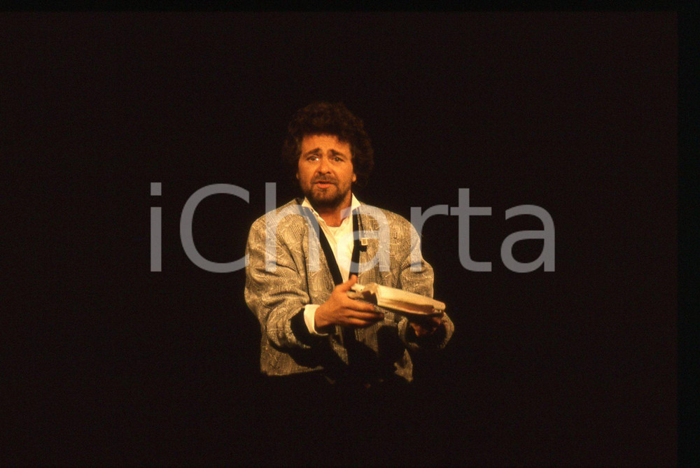 35mm vintage slide* 1988 FESTIVAL DI SANREMO Beppe GRILLO in scena RAI UNO (9)