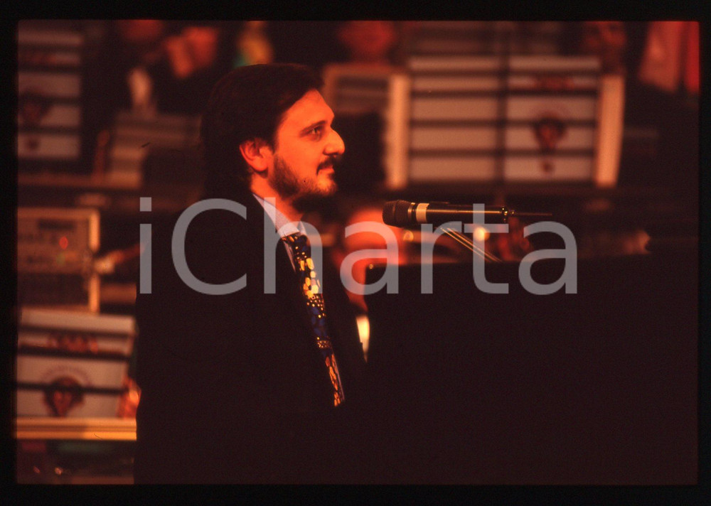 35mm vintage slide* 1993 SANREMO GIOVANI Enrico LISEI in scena RAI UNO (1)