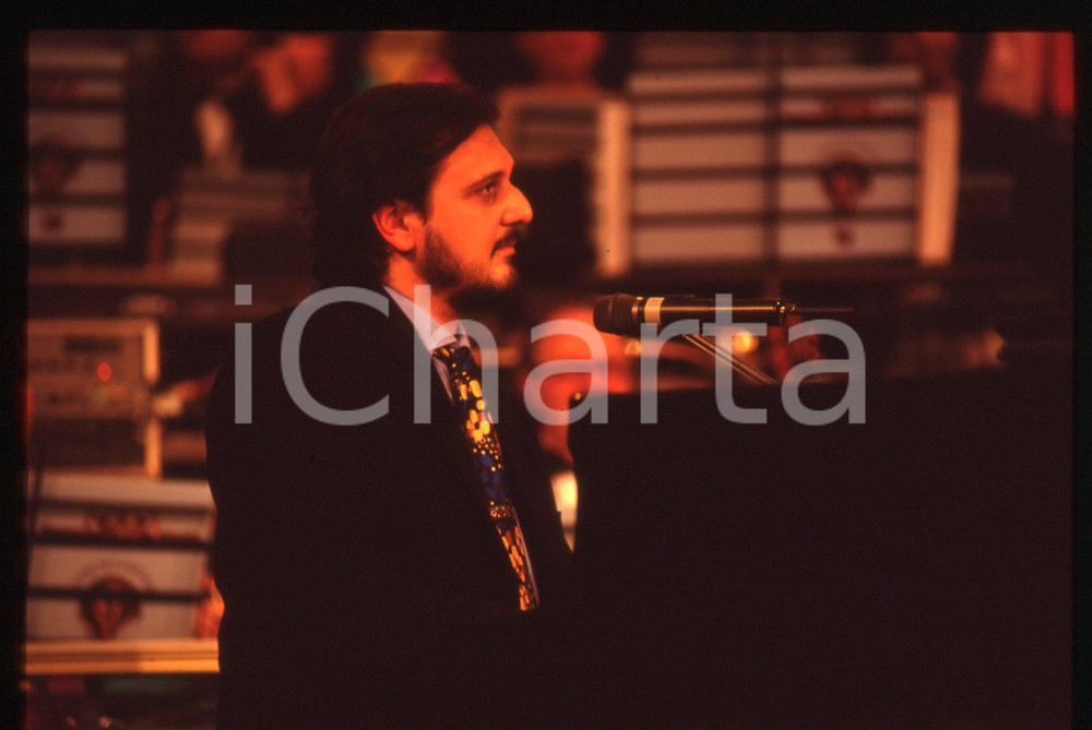 35mm vintage slide* 1993 SANREMO GIOVANI Enrico LISEI in scena RAI UNO (2)